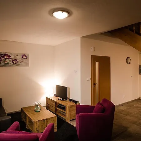 Lipnotip Villa